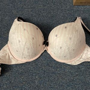 Victoria secret 26D bra